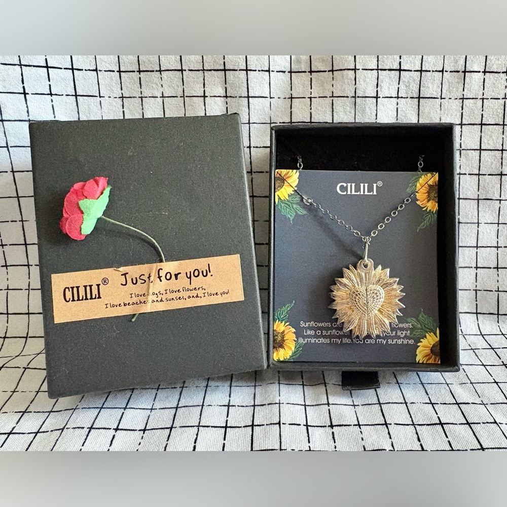 Cilili C Initial You Are My SunShine Sunflower Heart Reveal Necklace - Picture 3 of 5